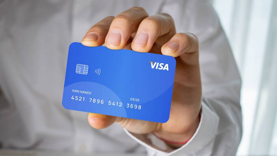 Как получить карту Visa от Сбербанка